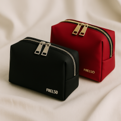 FRELSO Mini Makyaj Çantası – Kırmızı, Su Geçirmez, Çok Bölmeli Seyahat Kozmetik Organizeri, Kompakt Boy, Dayanıklı Polyester, Kadın & Erkek için Düzenleyici Çanta